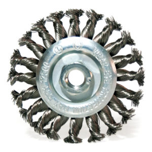 Cepillo de Alambre A/C  4 1/2" X 5/8" 0,50mm Strugger